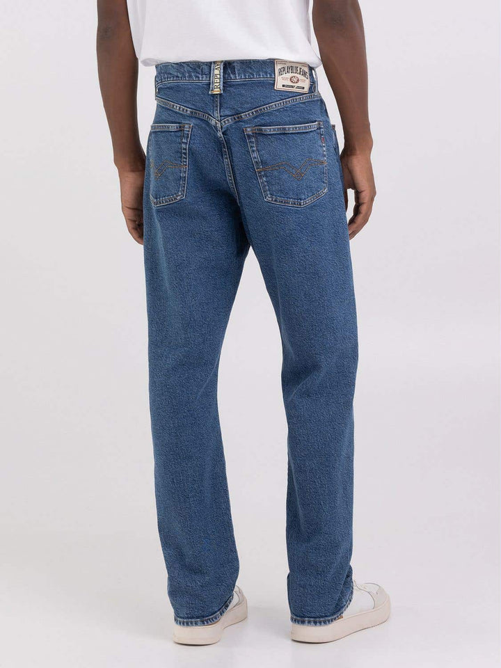 M9Z1 Straight Fit Jeans