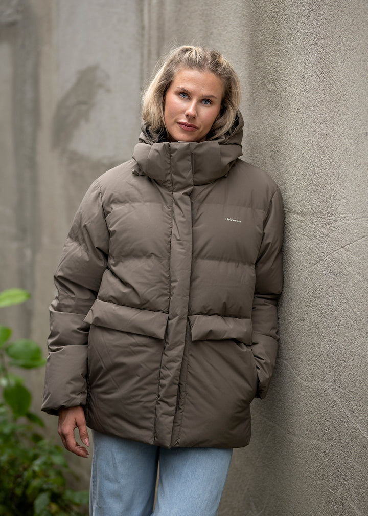 Besseggen Down Jacket