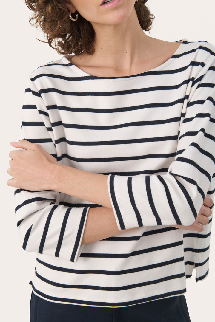 Nelapw T-shirt