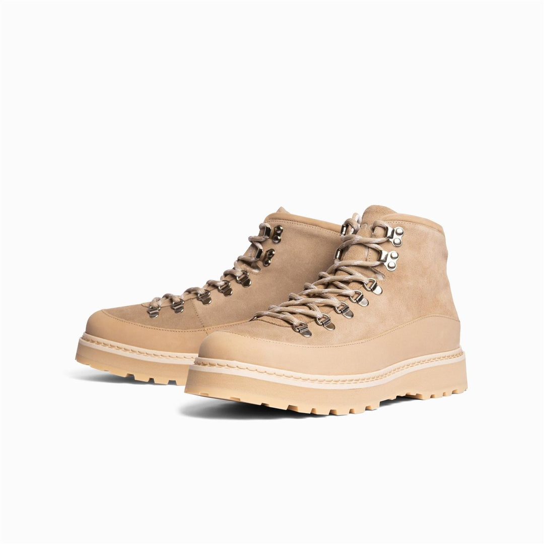 Core Cap Suede Shoe W