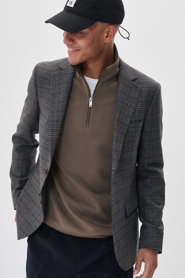 MAgeorge blazer