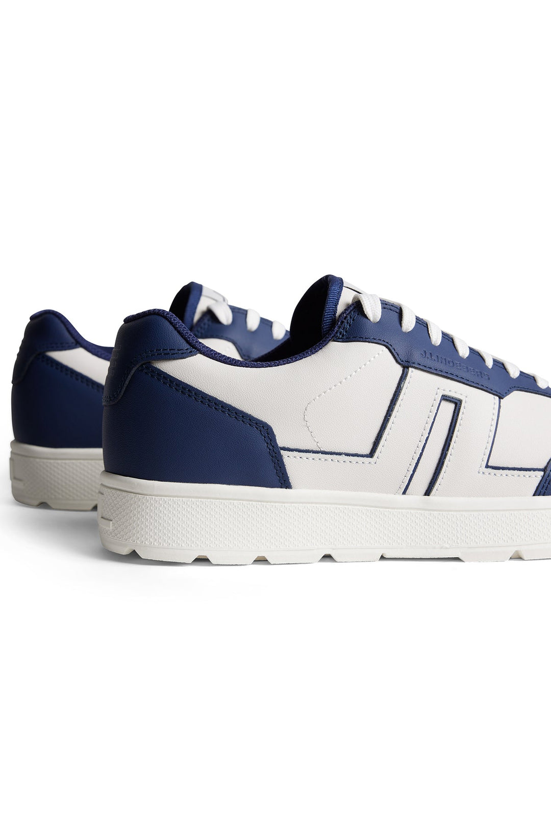Ace Low-Top Golf Sneaker