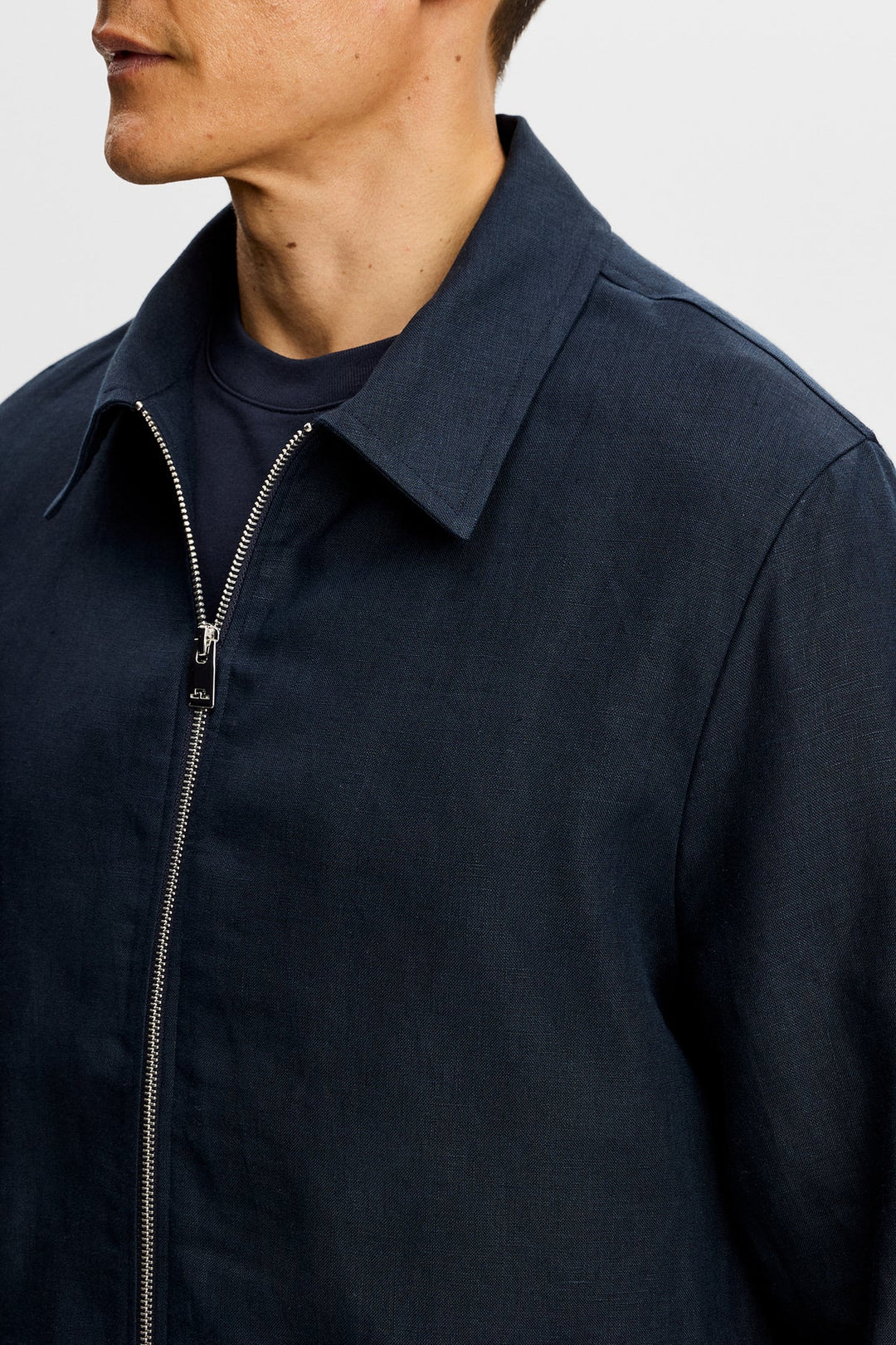 Julius Drape Linen Overshirt