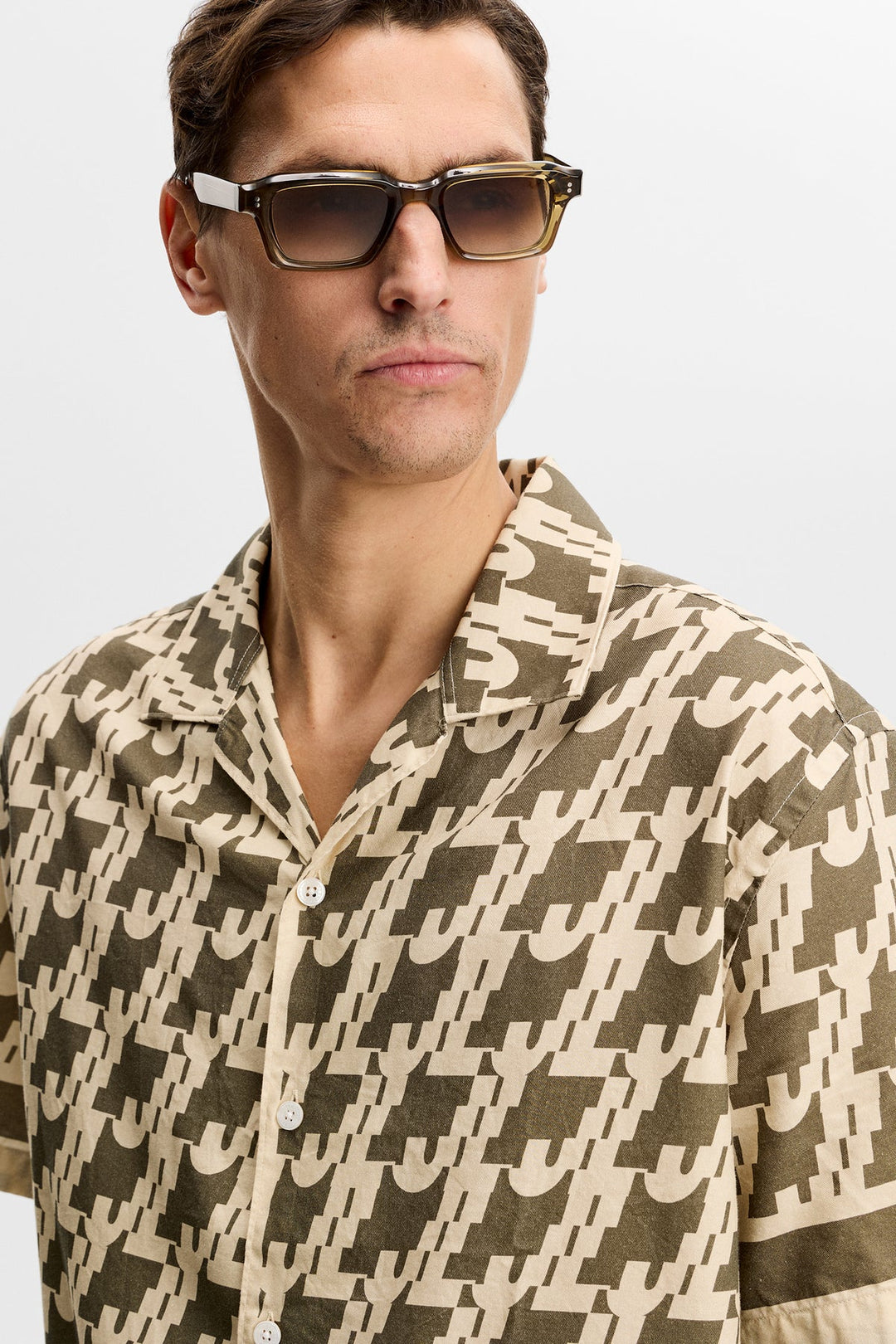 Ellis Border Resort Shirt