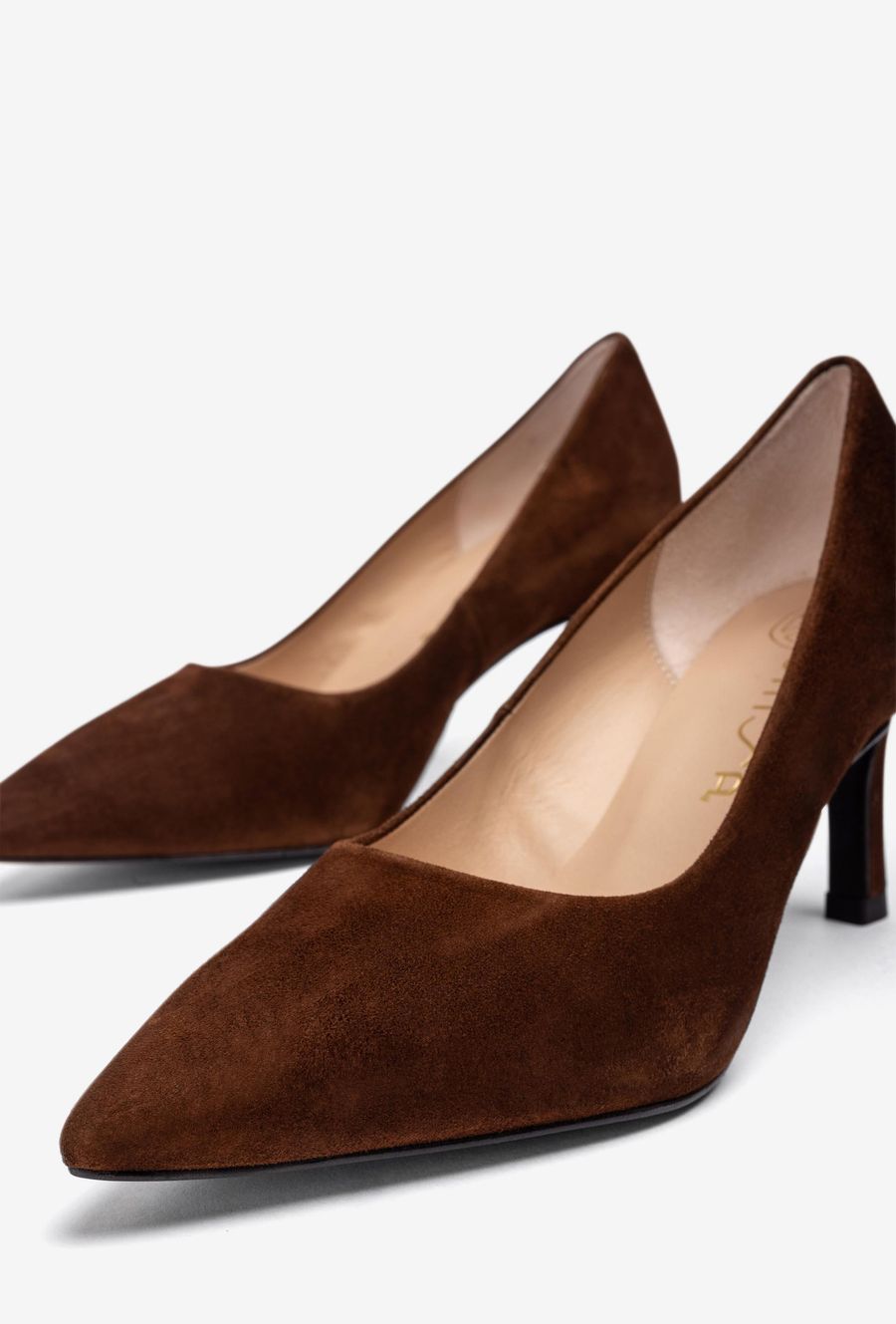 LAVEGA Suede Pumps