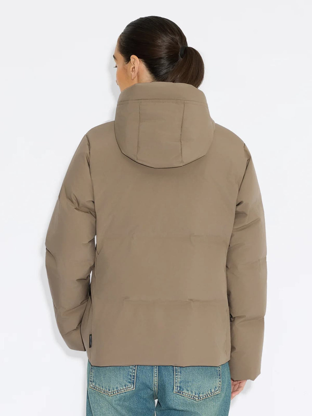 Besseggen Light Short Jacket