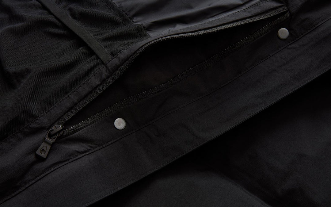 W Race Edition Down Coat