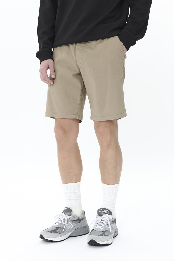 MAthomas Short