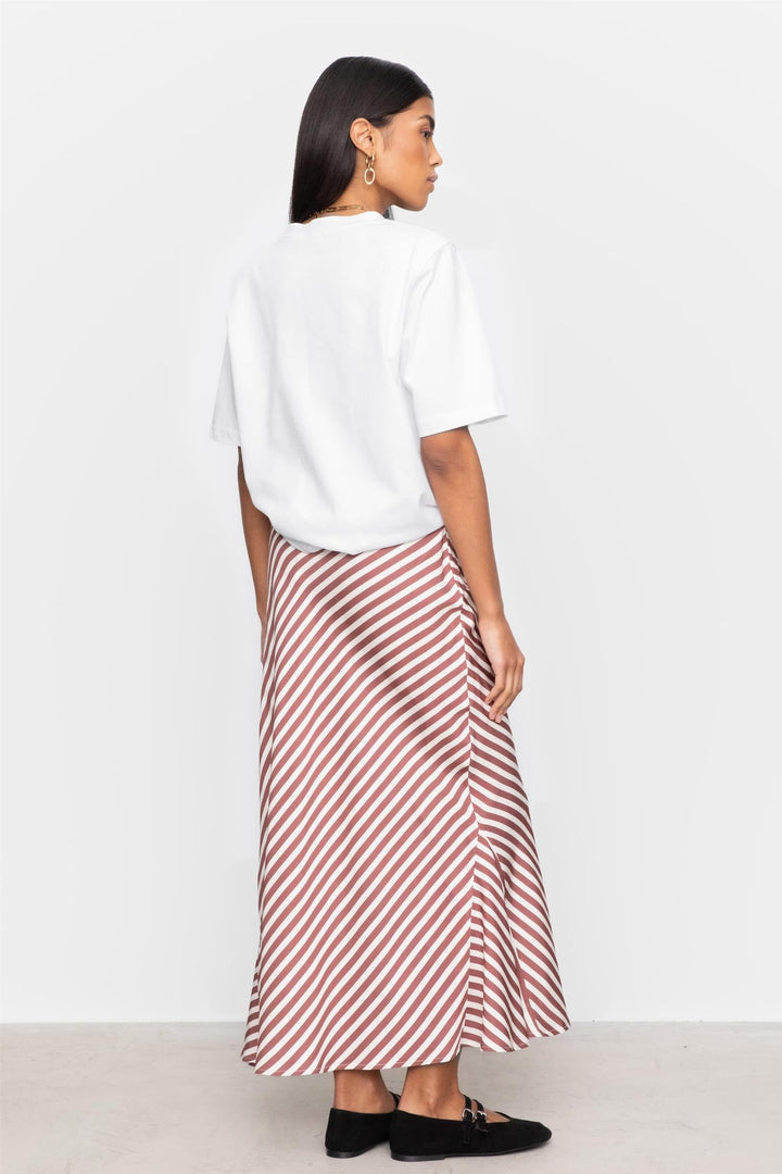 Hyro Skirt