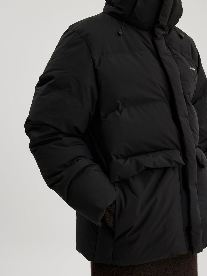 Besseggen Down Jacket