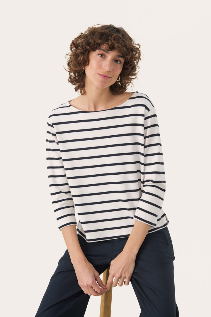 Nelapw T-shirt