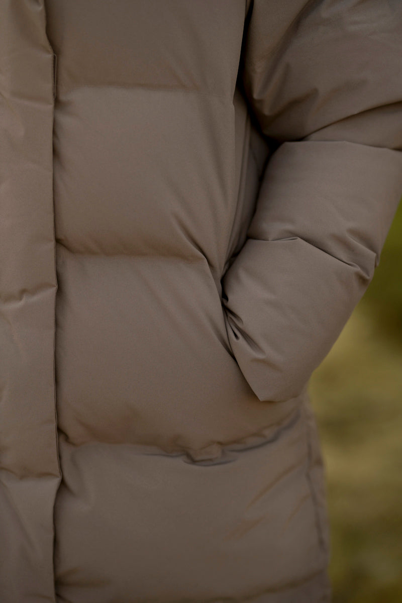 Loen Down Jacket