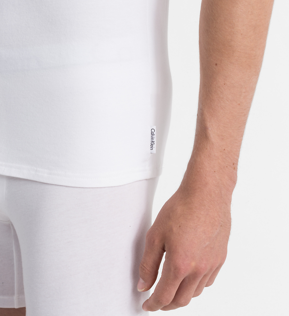 Calvin Klein 2 V-Neck T-Shirts