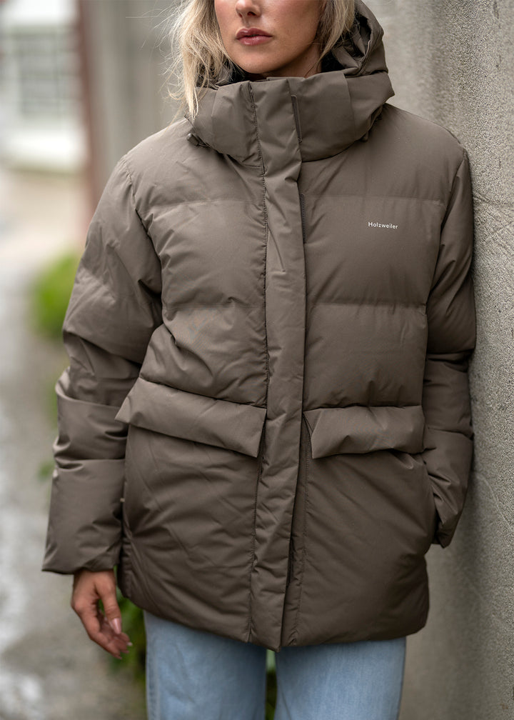 Besseggen Down Jacket