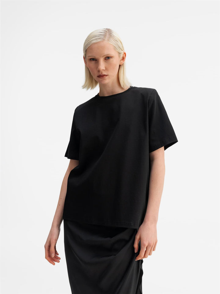 Okaya tee