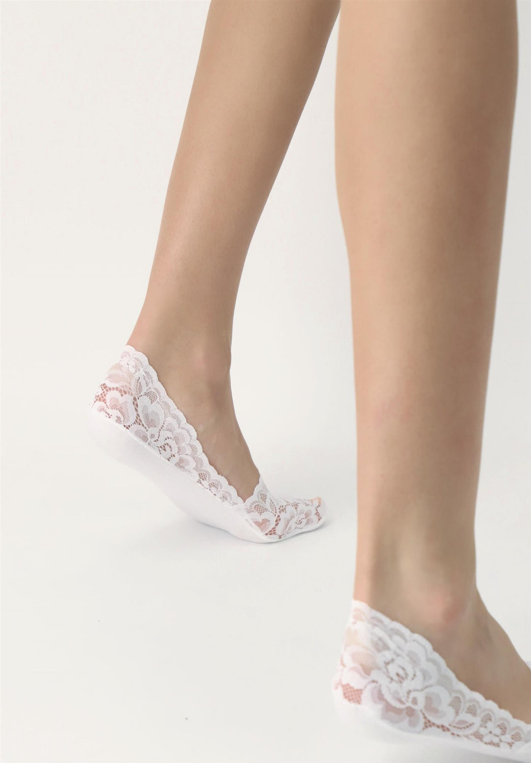 Lacy No-Show Socks