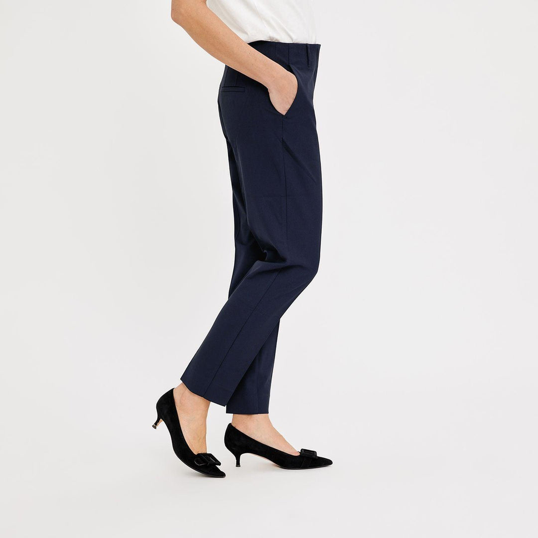 JuliaFV 285 Navy