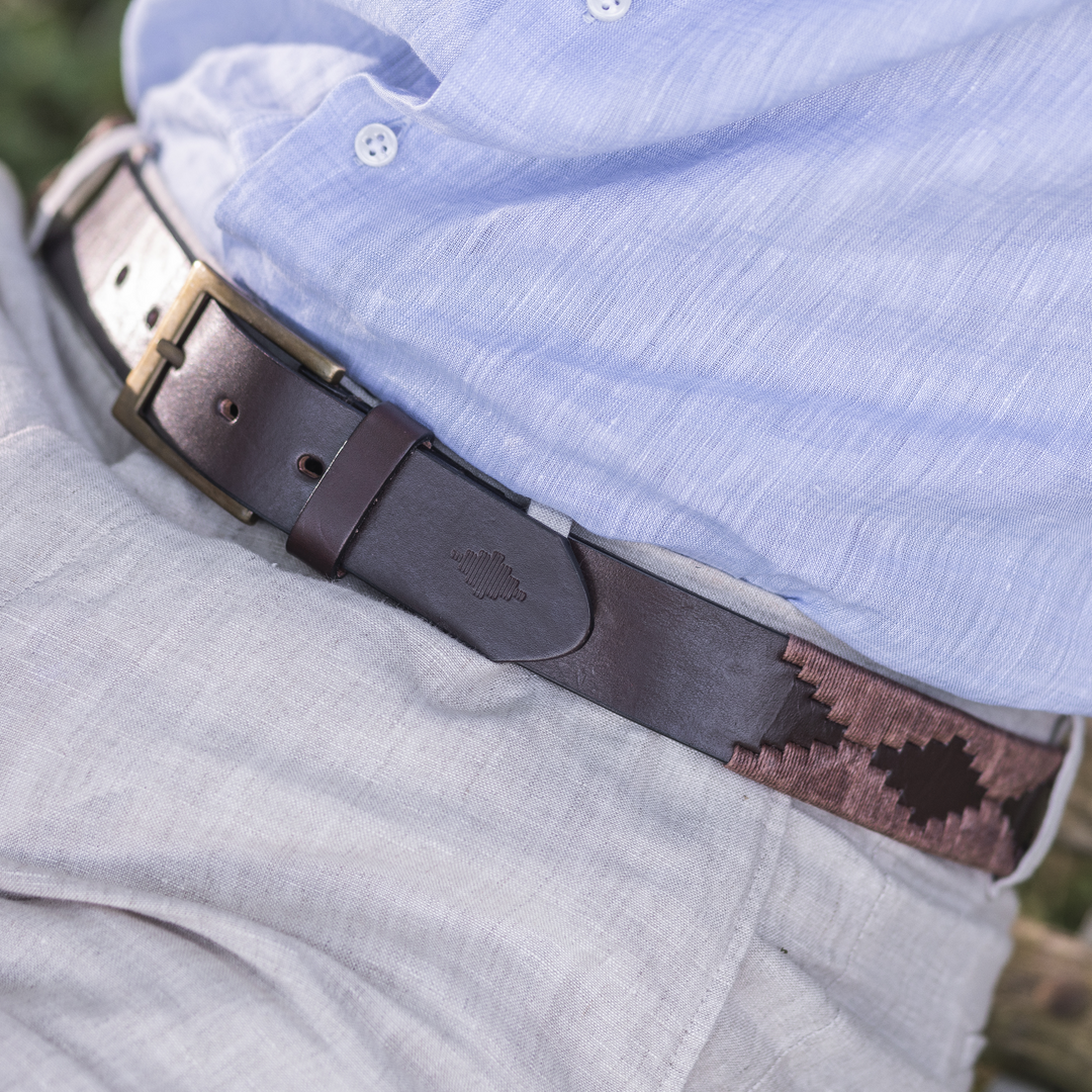Bordado brown label belt