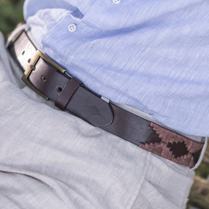 Bordado brown label belt