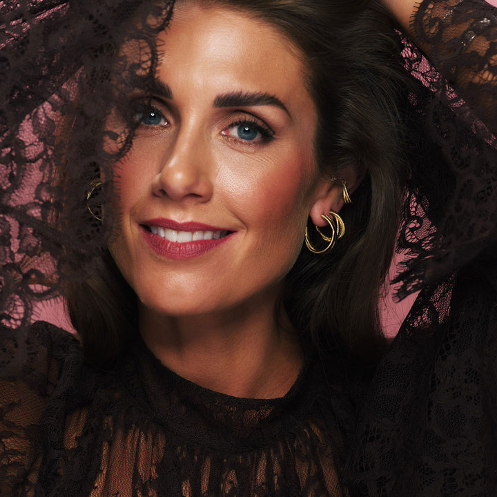 Tone damli Forever - Gold Hoops