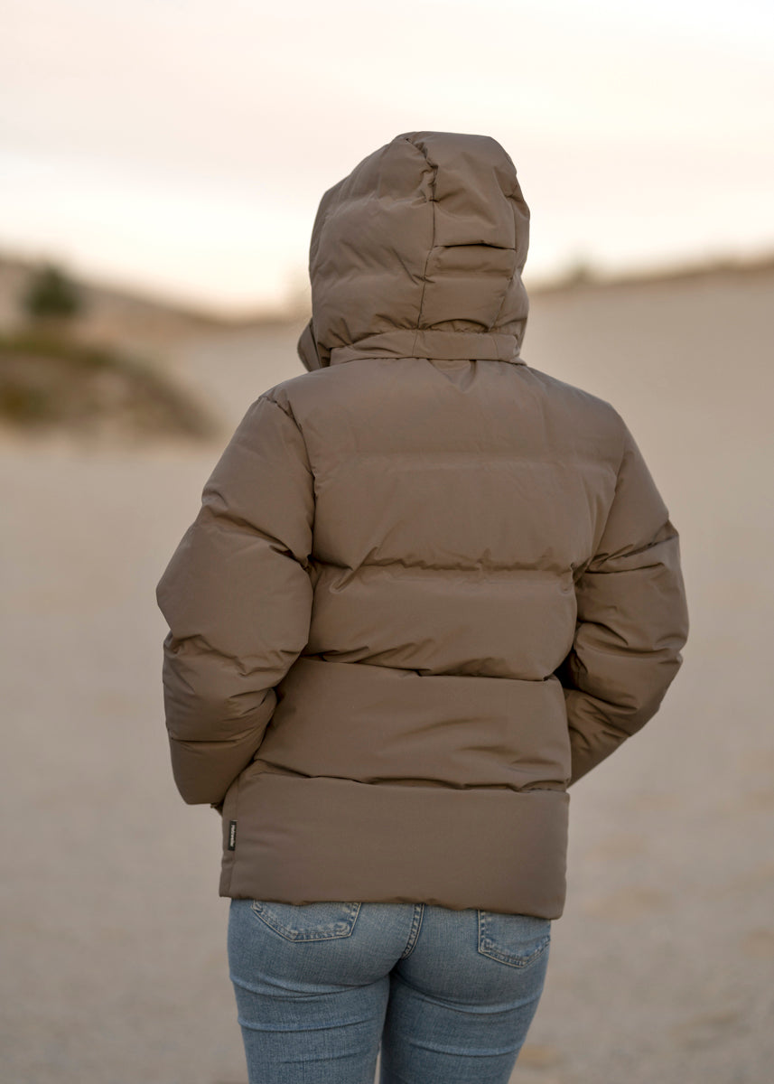 Besseggen Down Jacket