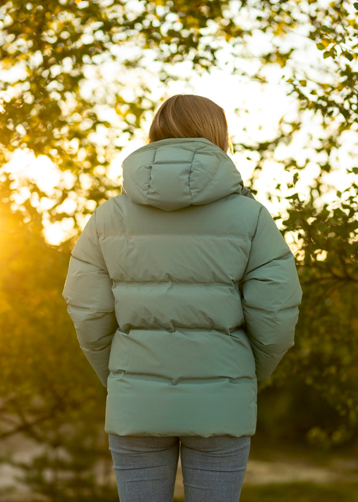 Besseggen Down Jacket