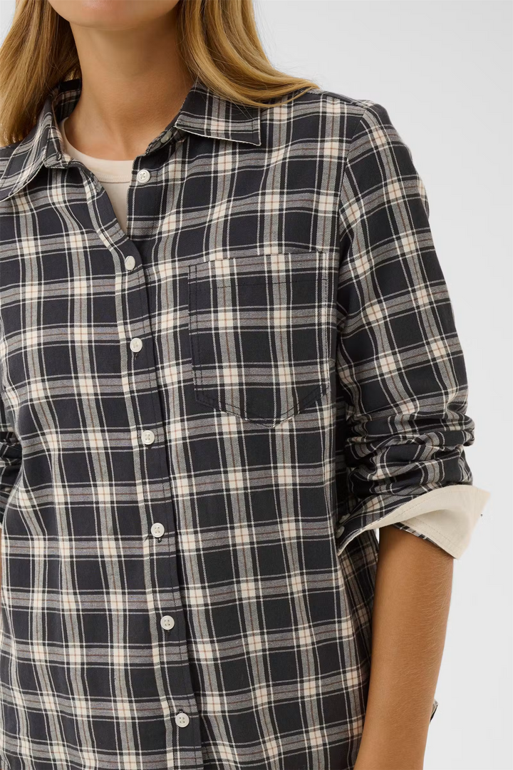 Yanapw Shirt