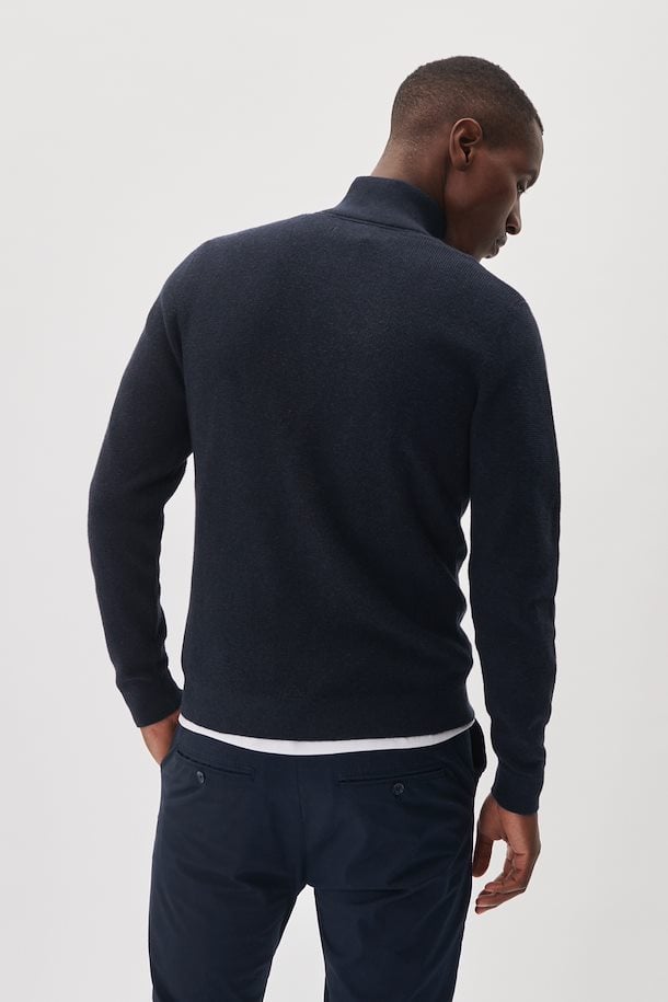 Malagoon half-zip