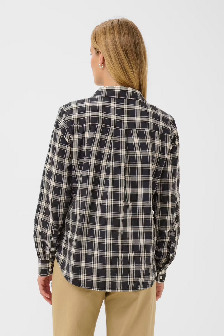 Yanapw Shirt