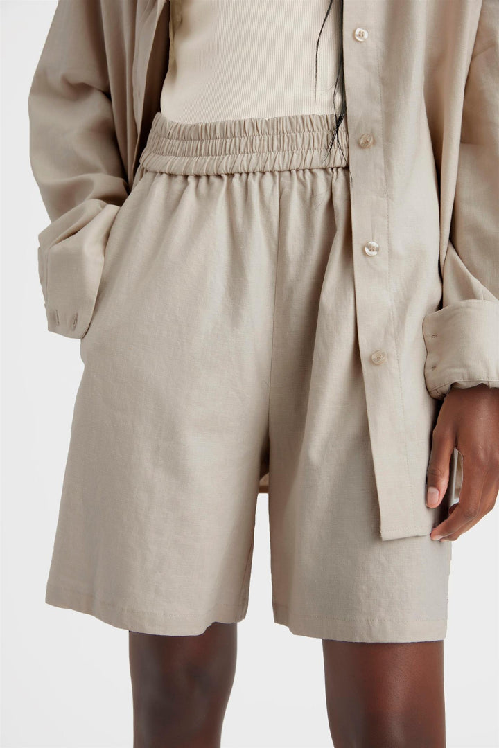 Liza Linen Shorts