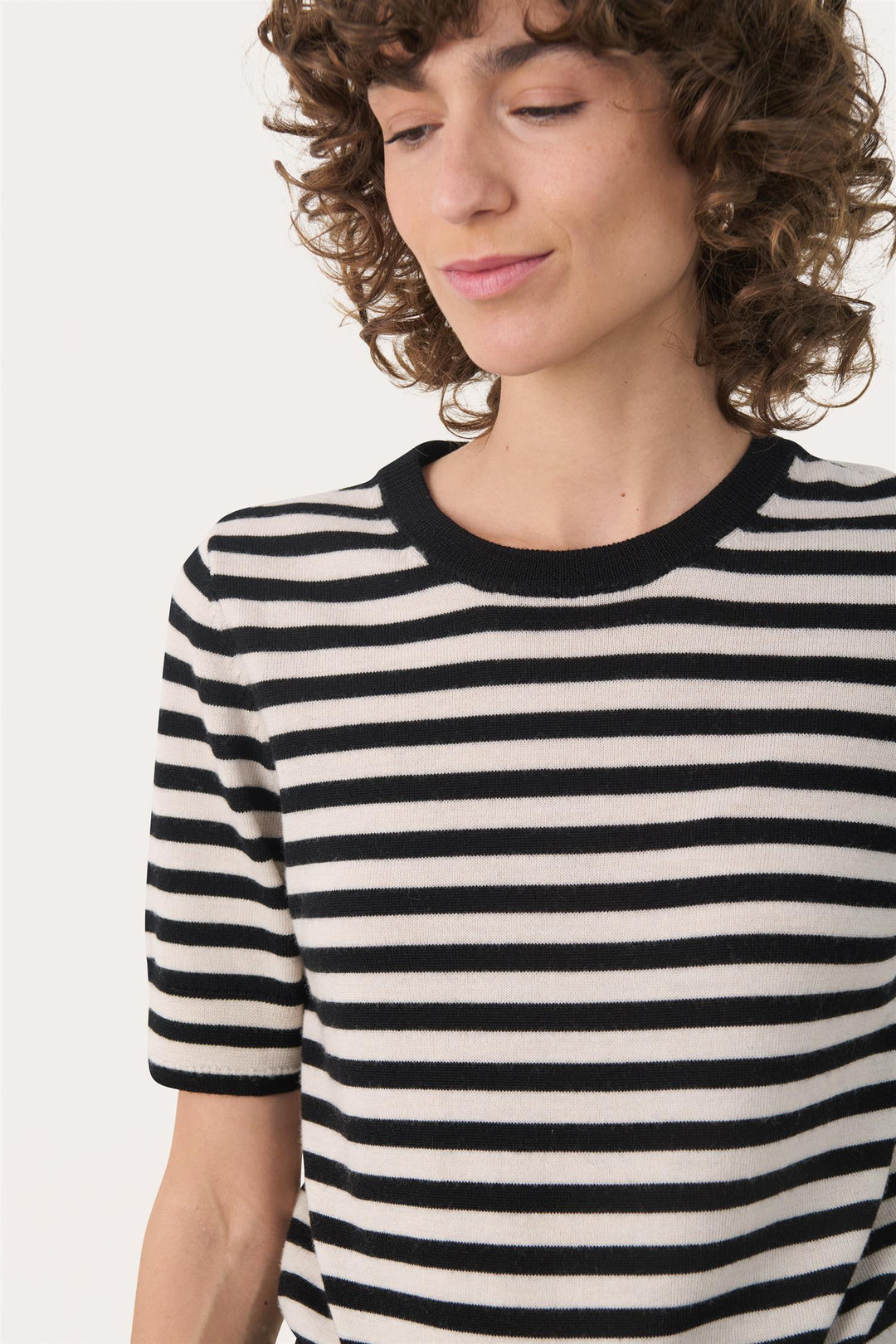 Natanyapw Pullover